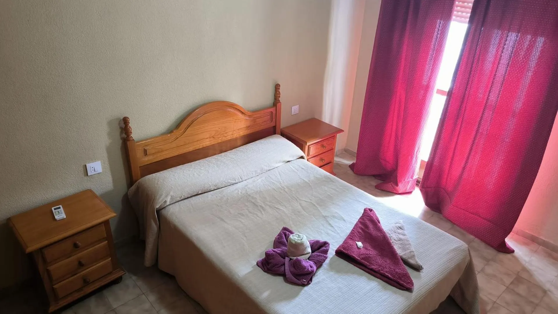 Plaza San Jose, Aa, A Pie De Mar, Wifi Apartment